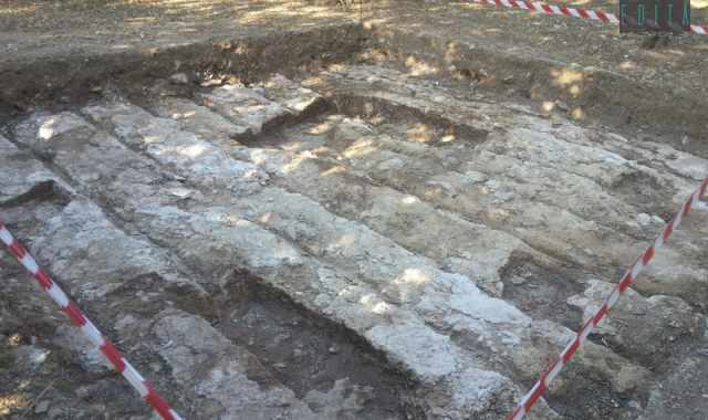 Bari, scoperto insediamento neolitico vicino allo stadio: ma tutto tace